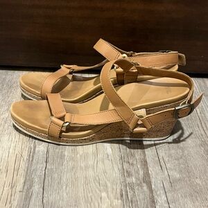 Teva brown leather strap wedge sandal- 9.5